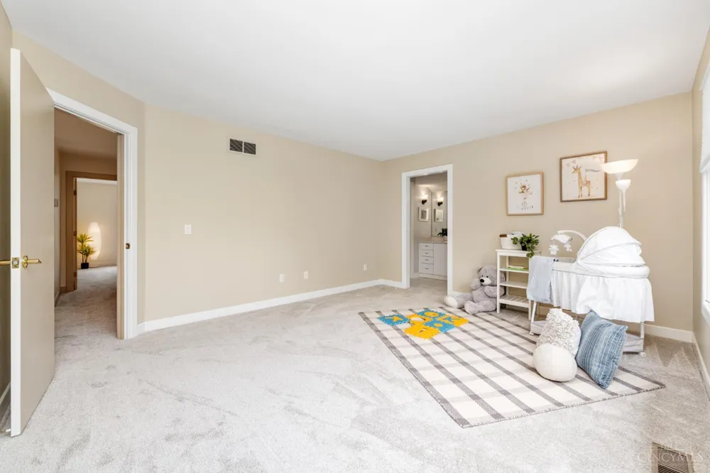 5035 Taft Place Indian Hill, OH 45243