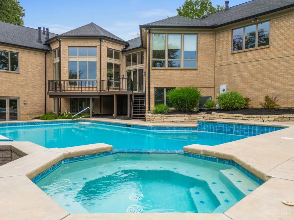 5035 Taft Place Indian Hill, OH 45243