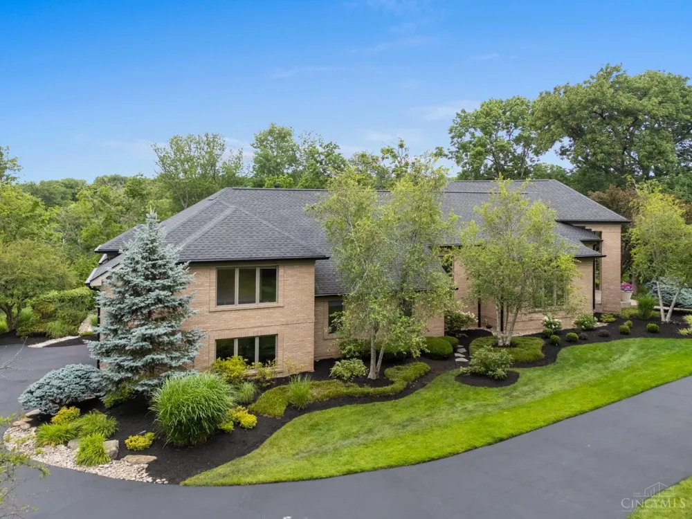5035 Taft Place Indian Hill, OH 45243