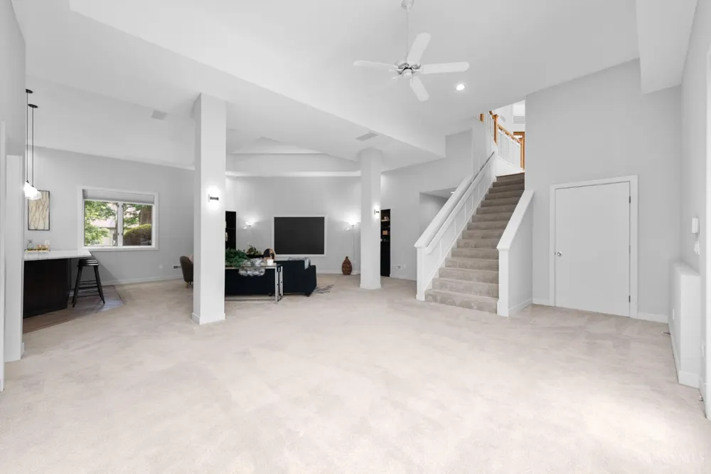 5035 Taft Place Indian Hill, OH 45243