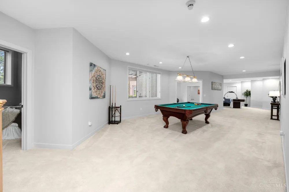 5035 Taft Place Indian Hill, OH 45243