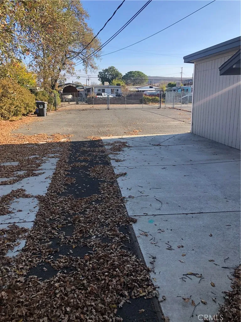 14092 Lakeshore Clearlake, CA 95422