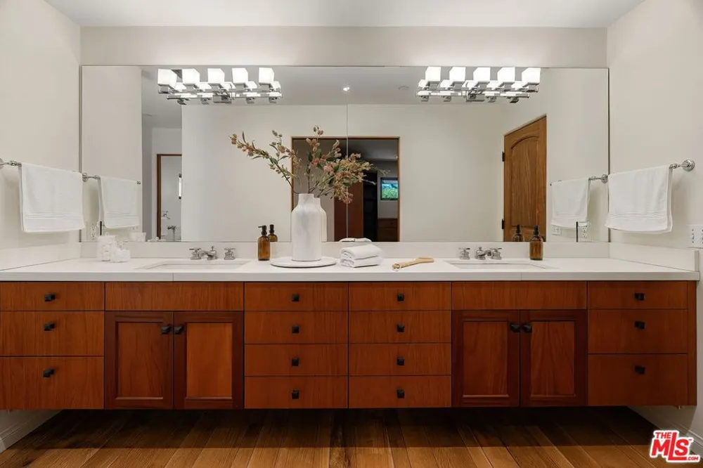 728 25th Street Santa Monica, CA 90402