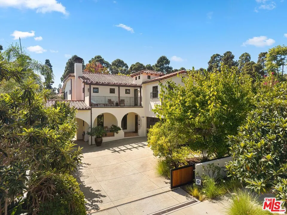 728 25th Street Santa Monica, CA 90402