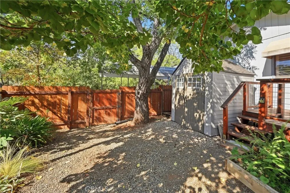 9815 Siskiyou Court Kelseyville, CA 95451