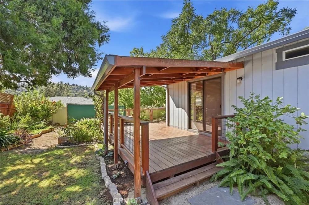 9815 Siskiyou Court Kelseyville, CA 95451