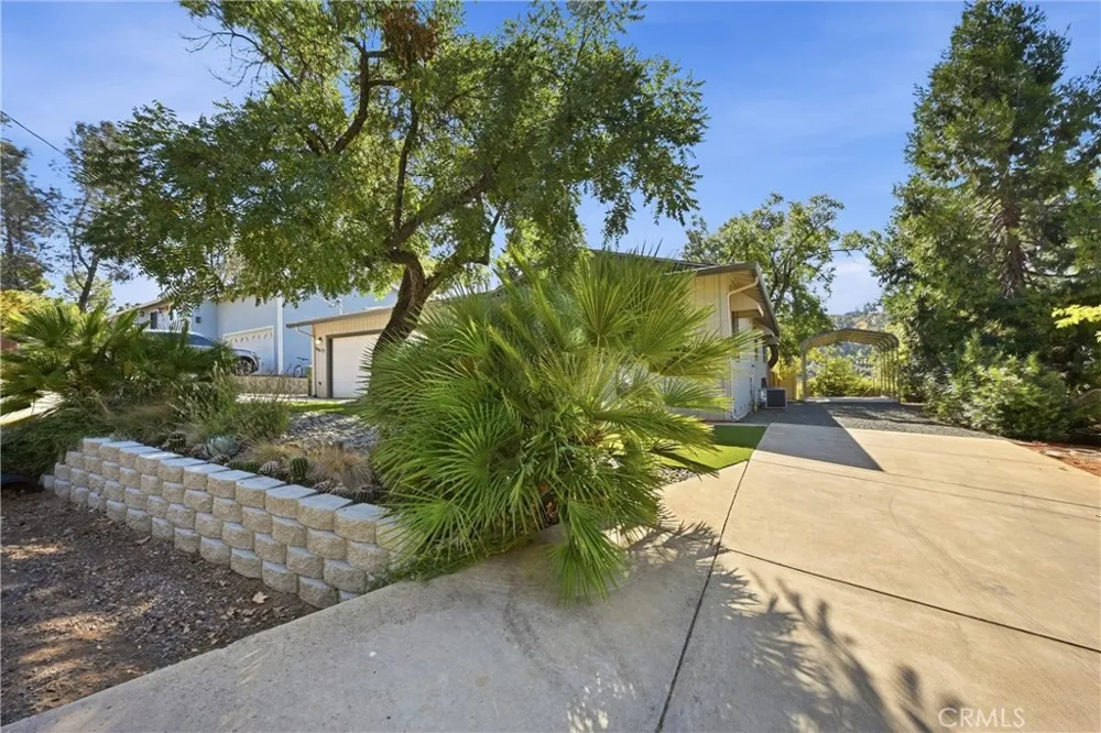 9815 Siskiyou Court Kelseyville, CA 95451