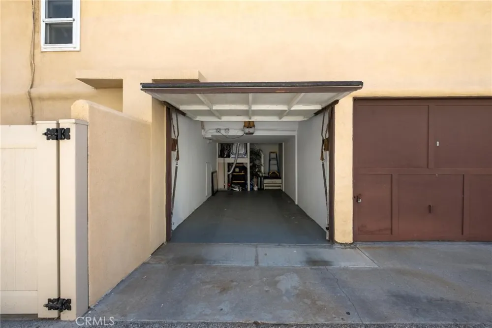 8155 Manitoba Street #12 Playa del Rey, CA 90293