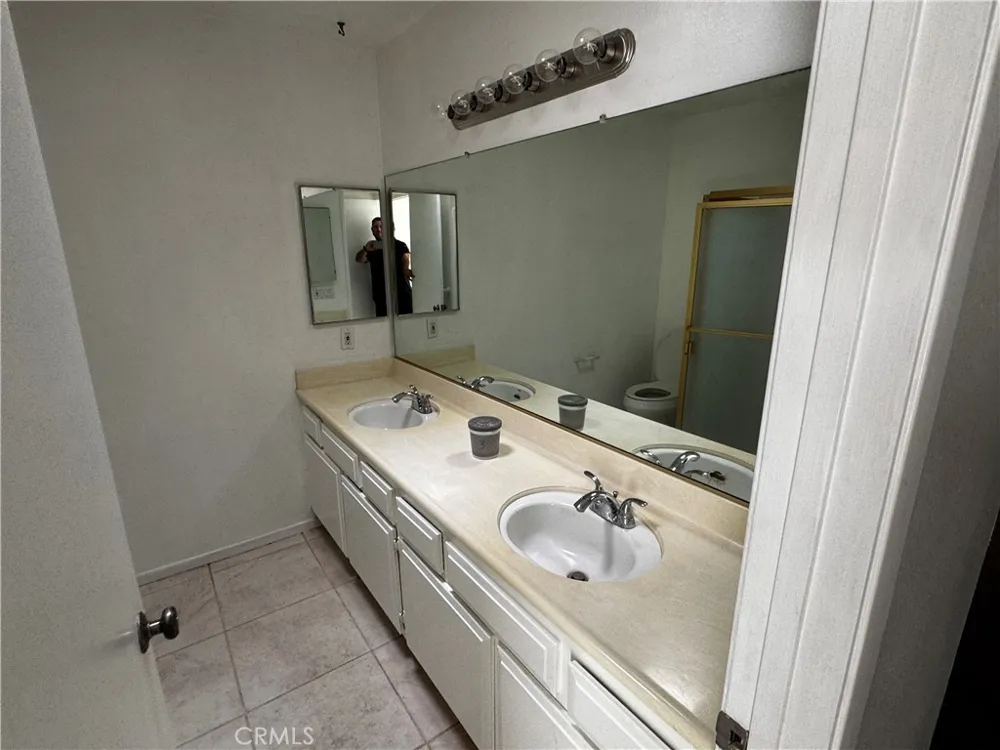 5798 Los Coyotes Drive Palm Springs, CA 92264