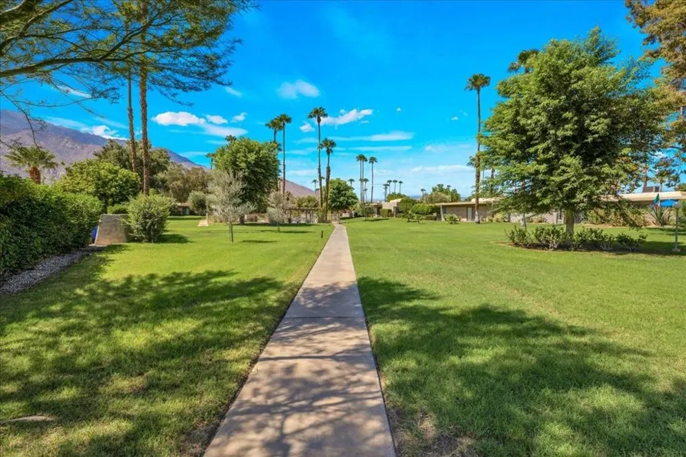 1854 E Chia Road Palm Springs, CA 92262