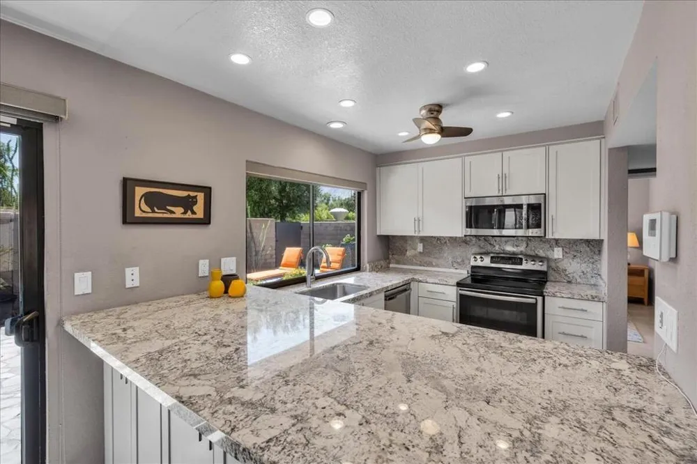 1854 E Chia Road Palm Springs, CA 92262