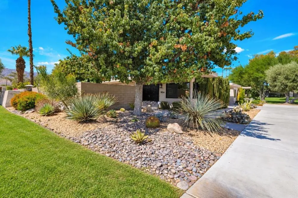 1854 E Chia Road Palm Springs, CA 92262