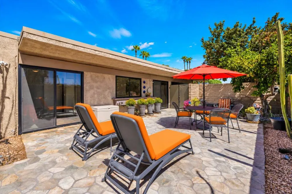 1854 E Chia Road Palm Springs, CA 92262