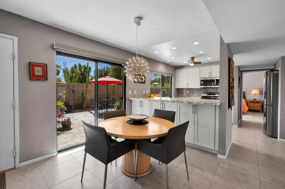 1854 E Chia Road Palm Springs, CA 92262
