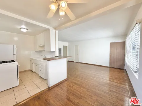932 Wilcox Avenue #4