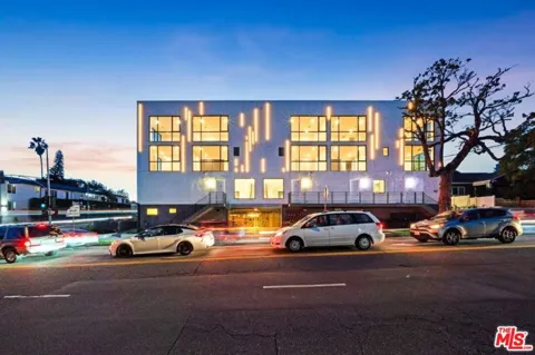 307 Wilton Place #101