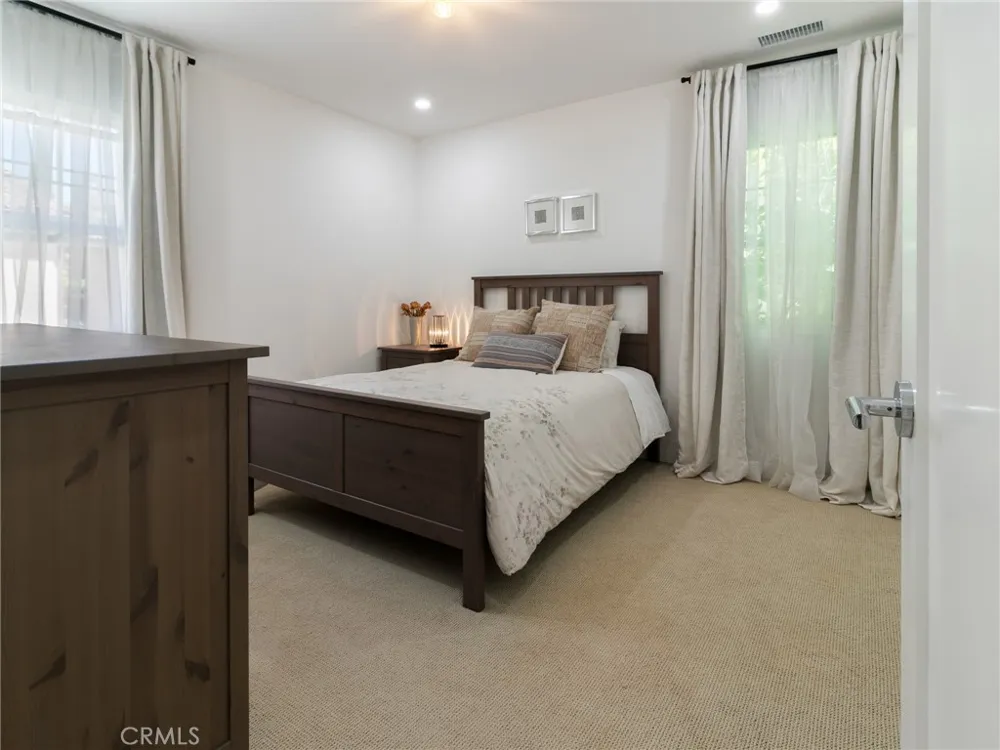 70 Clouds Irvine, CA 92603