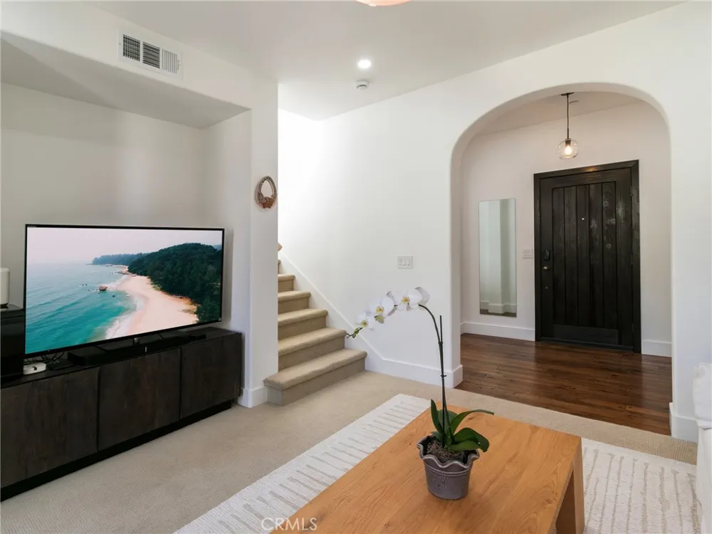 70 Clouds Irvine, CA 92603