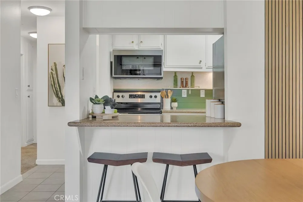 814 Camino Real #101 Redondo Beach, CA 90277