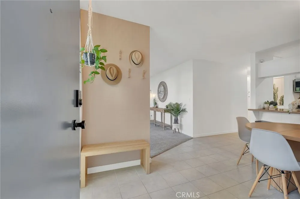 814 Camino Real #101 Redondo Beach, CA 90277