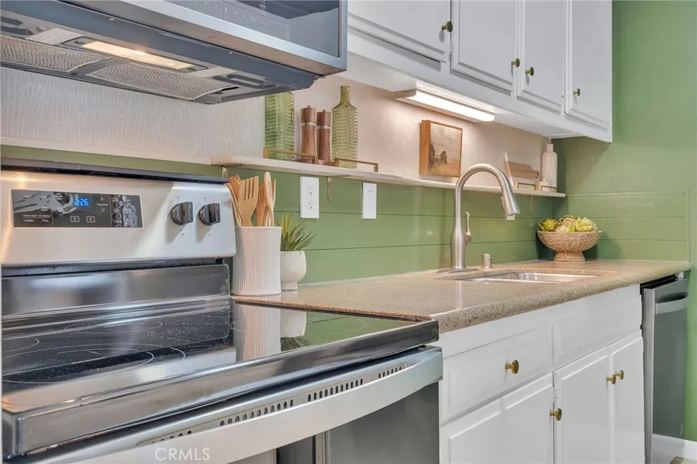 814 Camino Real #101 Redondo Beach, CA 90277