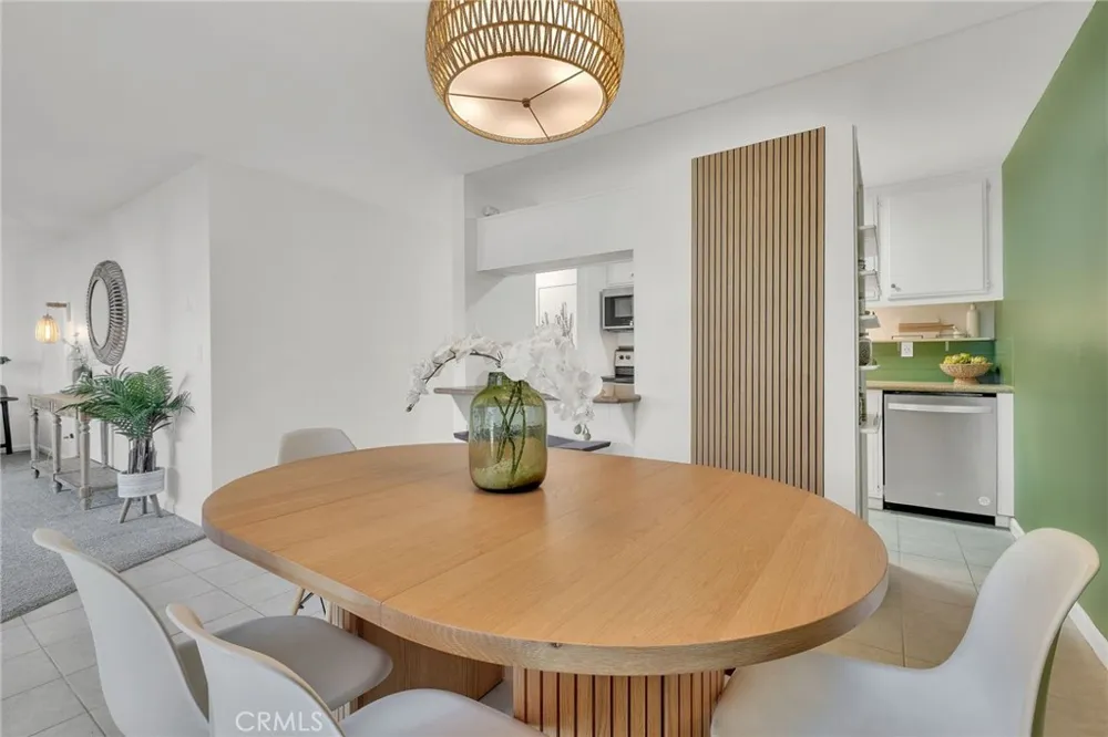 814 Camino Real #101 Redondo Beach, CA 90277