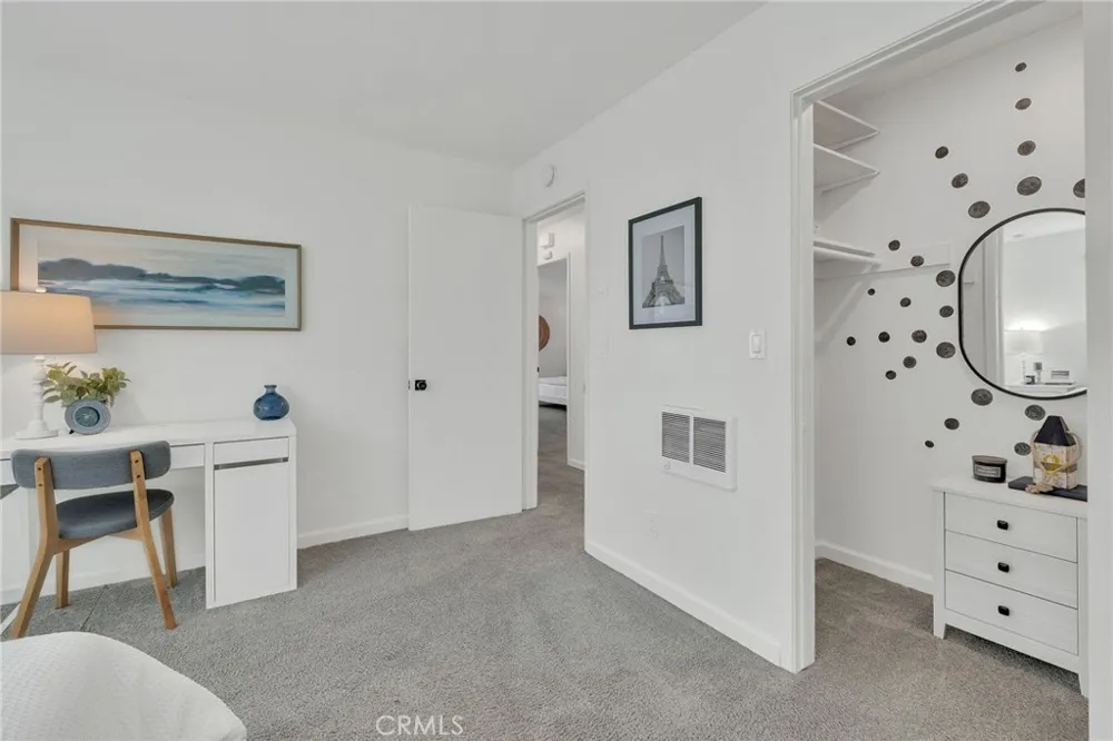 814 Camino Real #101 Redondo Beach, CA 90277