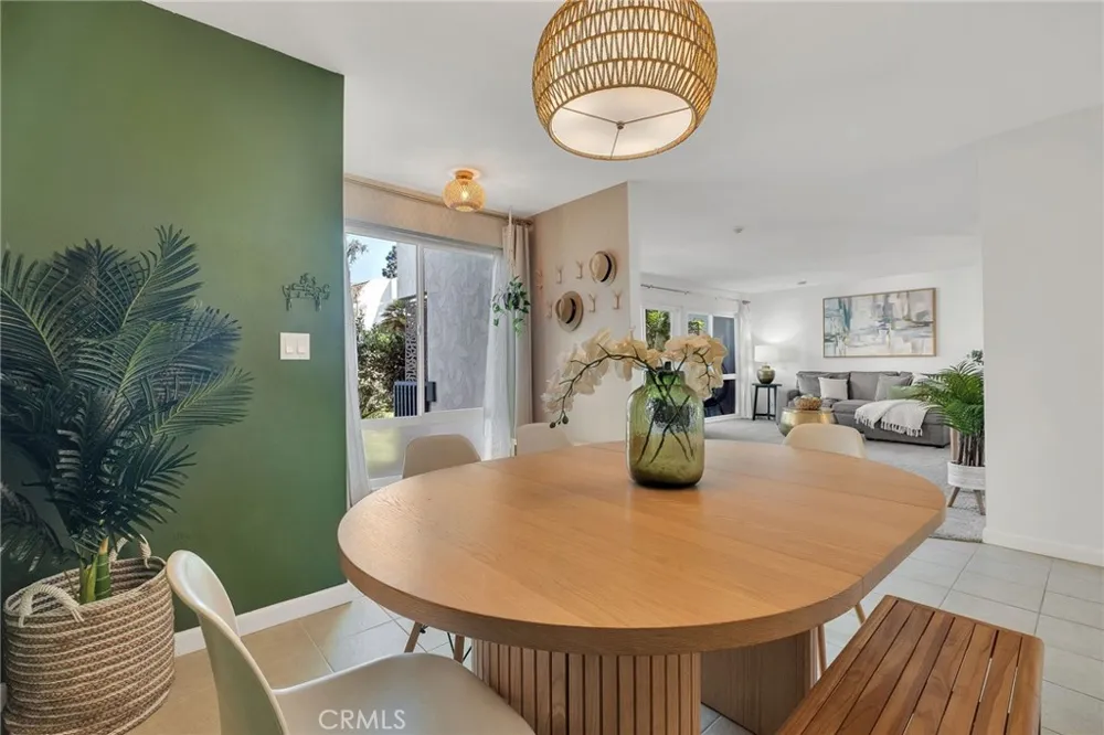 814 Camino Real #101 Redondo Beach, CA 90277