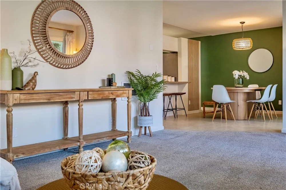 814 Camino Real #101 Redondo Beach, CA 90277