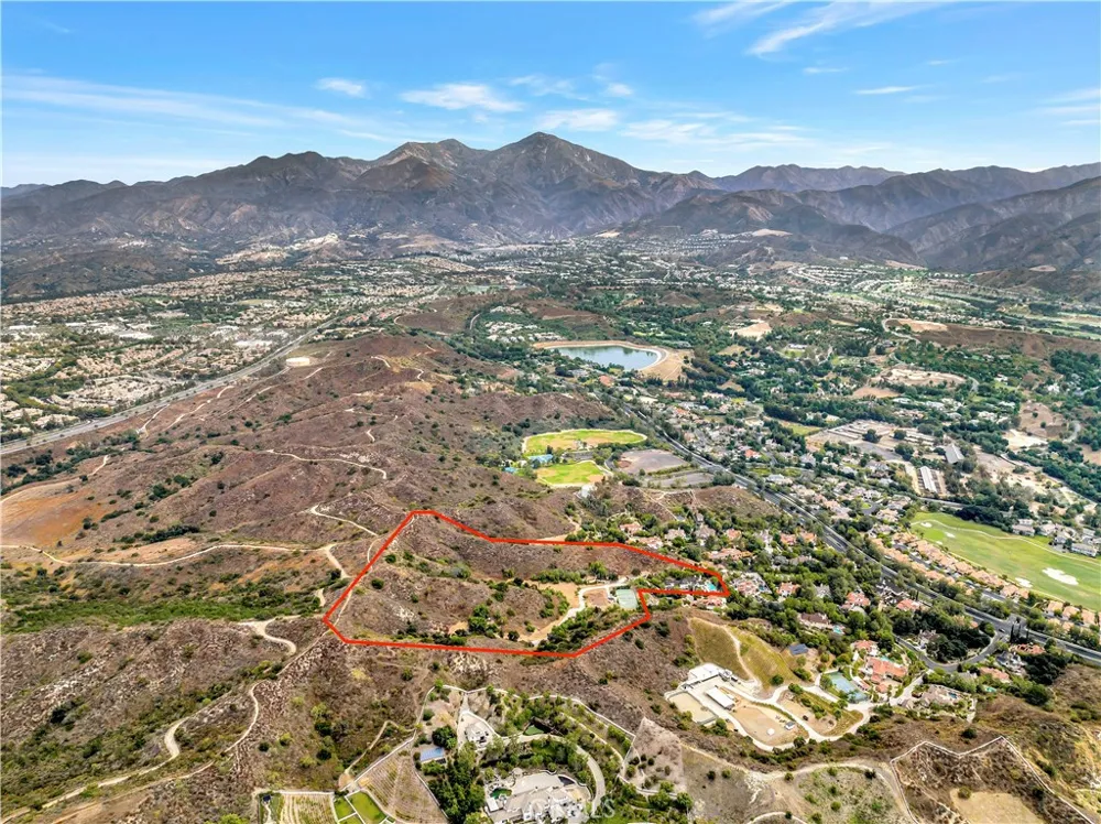 2 Via Terracaleta Coto de Caza, CA 92679