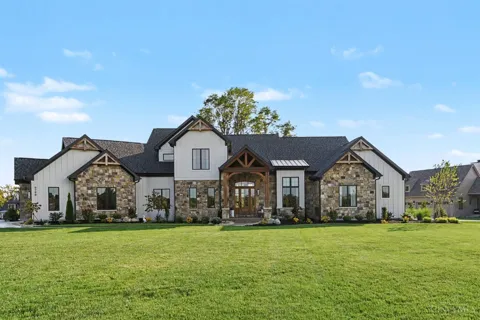 9798 Christian Court