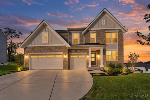 8533 Sweetbay Circle