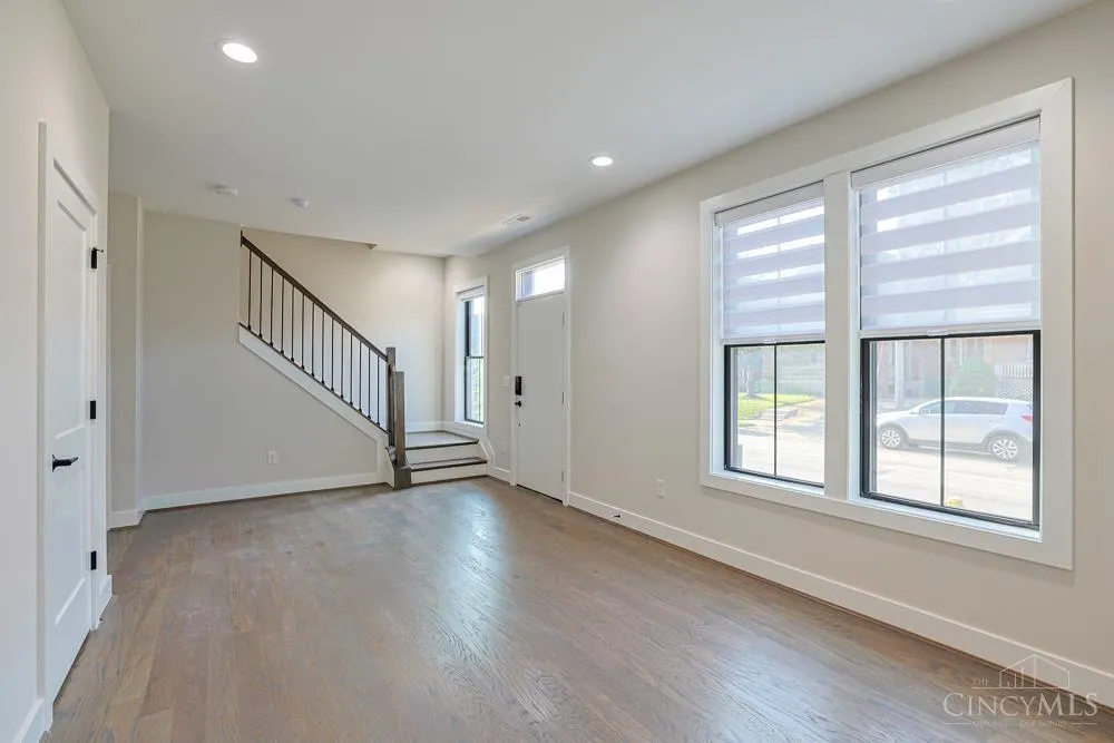 2916 Robertson Avenue Cincinnati, OH 45209