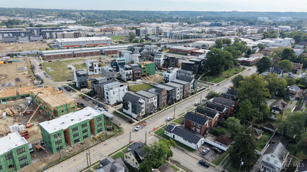 2916 Robertson Avenue Cincinnati, OH 45209