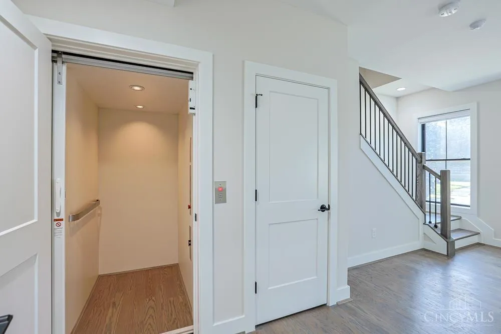 2916 Robertson Avenue Cincinnati, OH 45209
