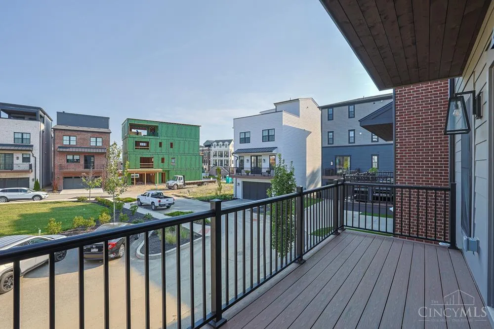 2916 Robertson Avenue Cincinnati, OH 45209