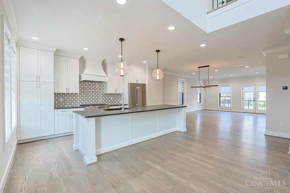 2916 Robertson Avenue Cincinnati, OH 45209