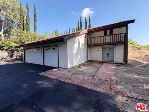 11569 Viking Avenue