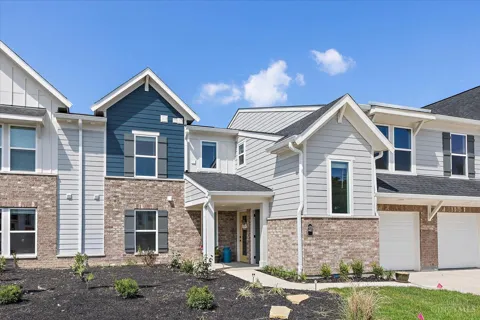 435 Pilot Point #1-303