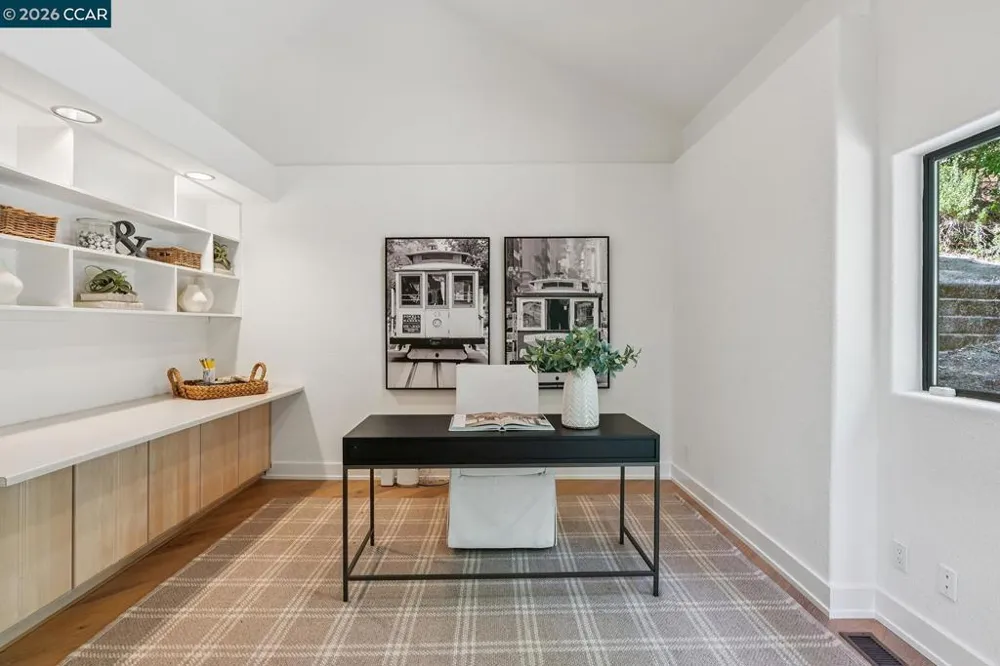 11 Redwood Cir Lafayette, CA 94549