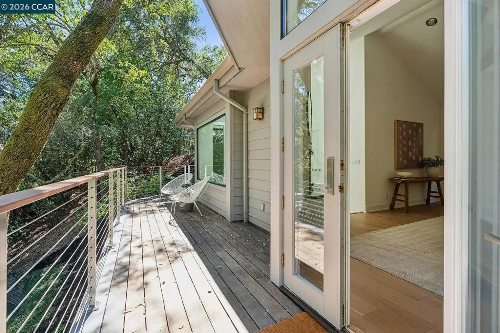 11 Redwood Cir Lafayette, CA 94549