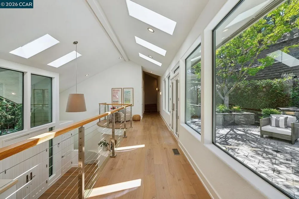 11 Redwood Cir Lafayette, CA 94549