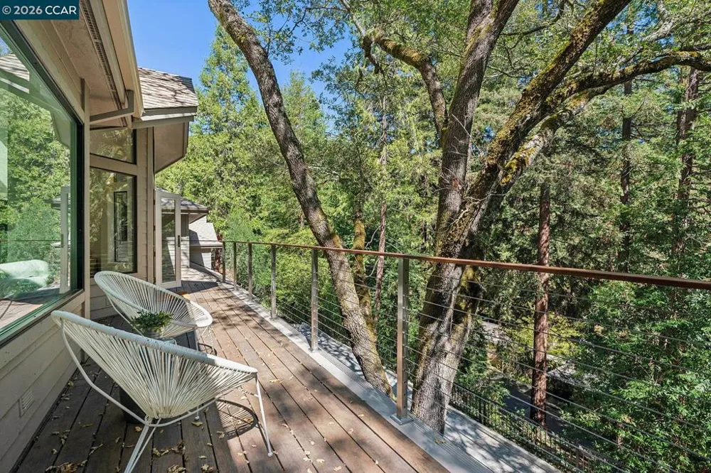 11 Redwood Cir Lafayette, CA 94549
