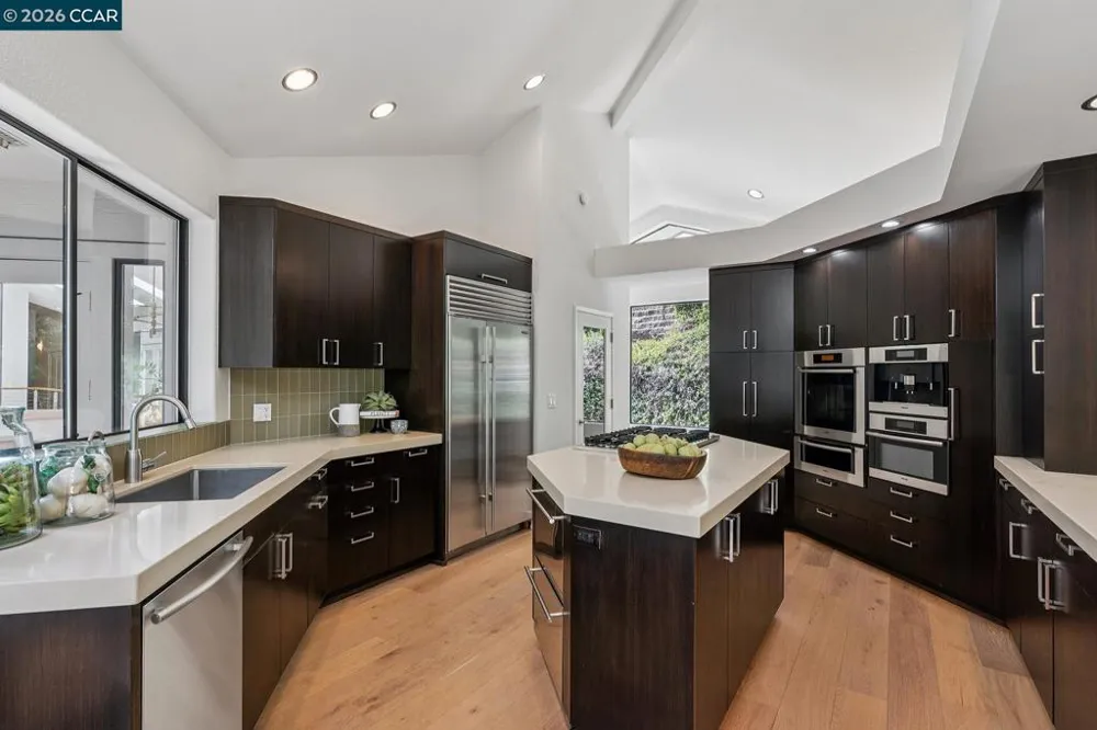 11 Redwood Cir Lafayette, CA 94549