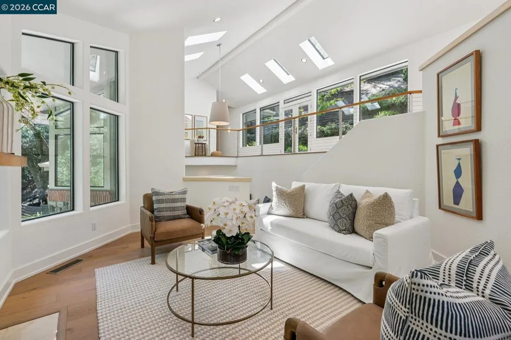 11 Redwood Cir Lafayette, CA 94549