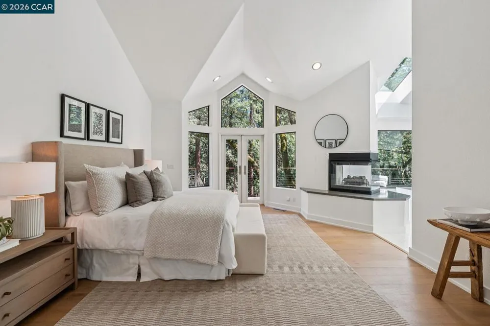 11 Redwood Cir Lafayette, CA 94549