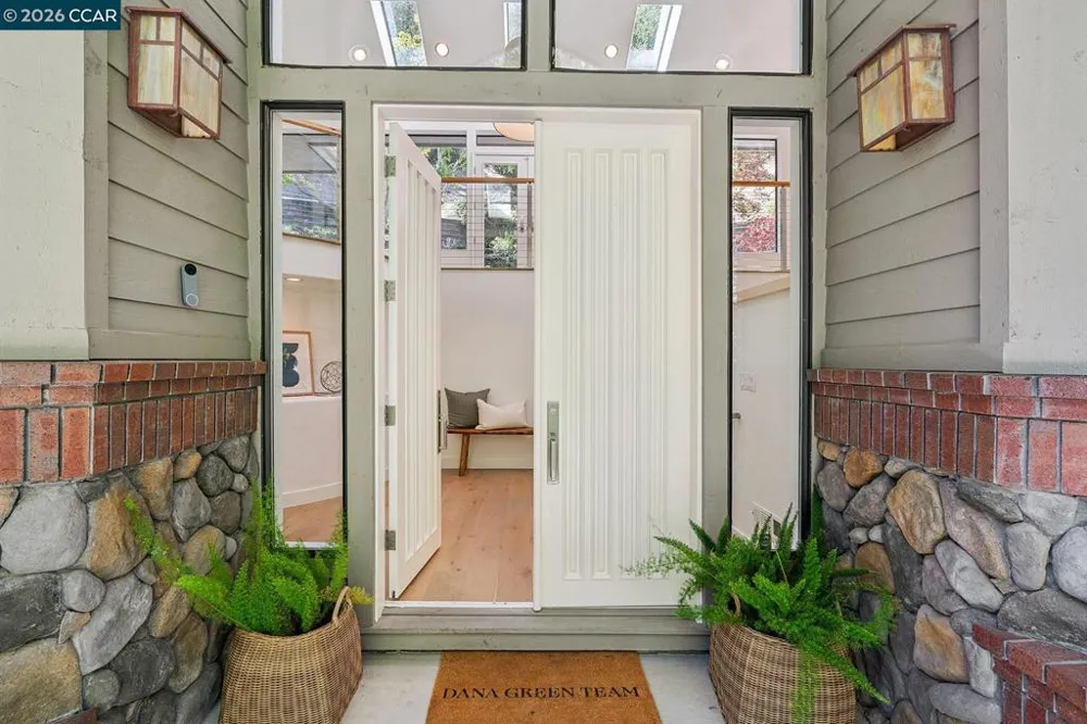 11 Redwood Cir Lafayette, CA 94549