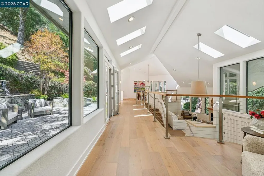 11 Redwood Cir Lafayette, CA 94549