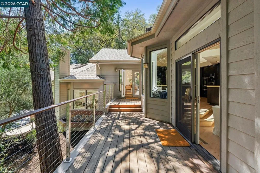 11 Redwood Cir Lafayette, CA 94549