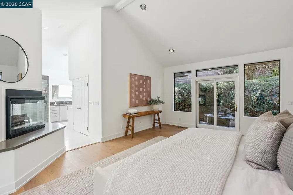 11 Redwood Cir Lafayette, CA 94549